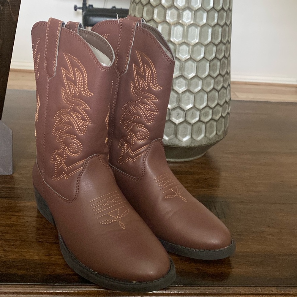 Kids Western boots size 1 M